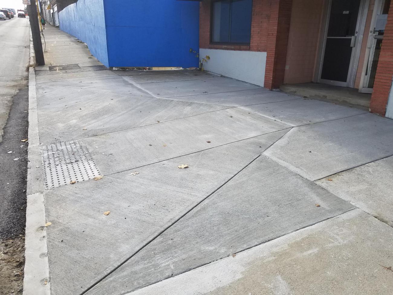 The new accessible ramp on Newport Ave (October 2019)