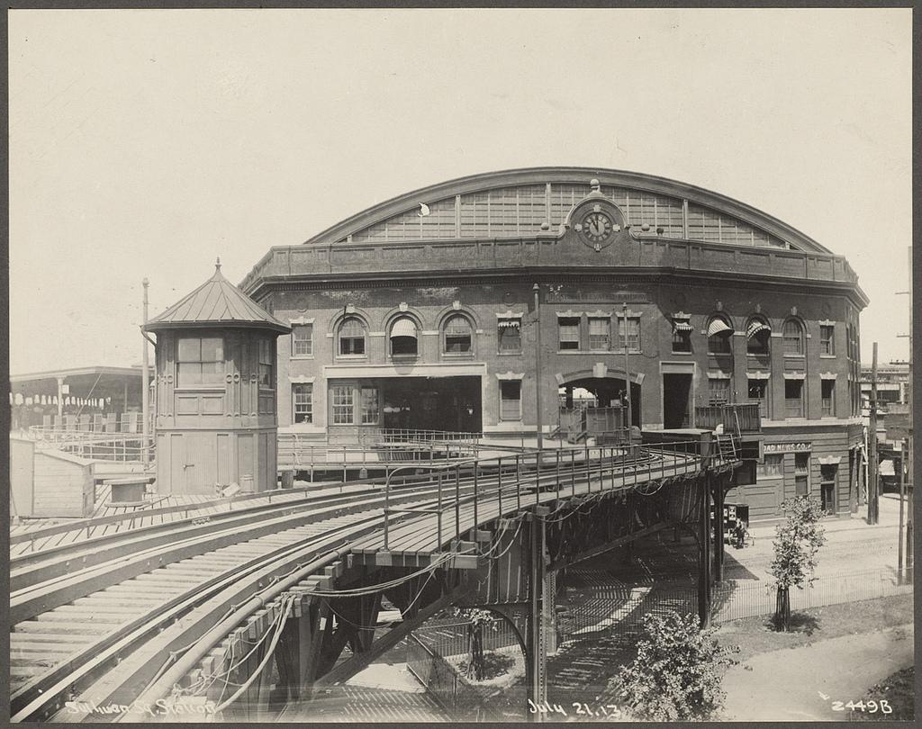 Boston elevated rail at sullivan station in 1913