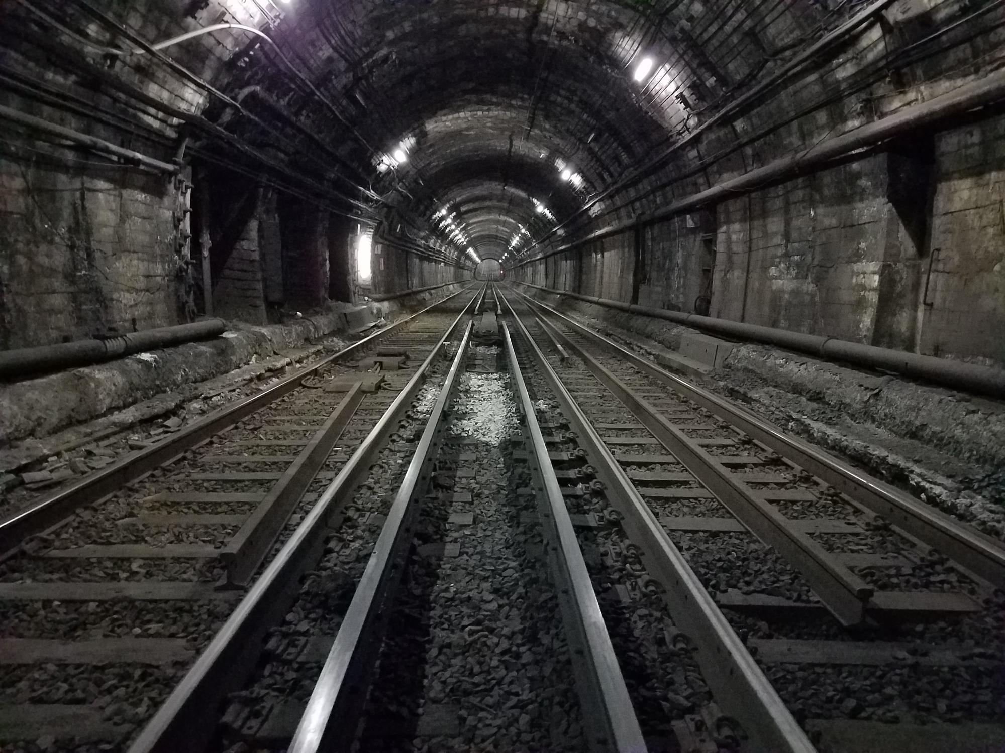 The Blue Line harbor tunnel runs between Aquarium and Maverick stations and passes under Boston Harbor