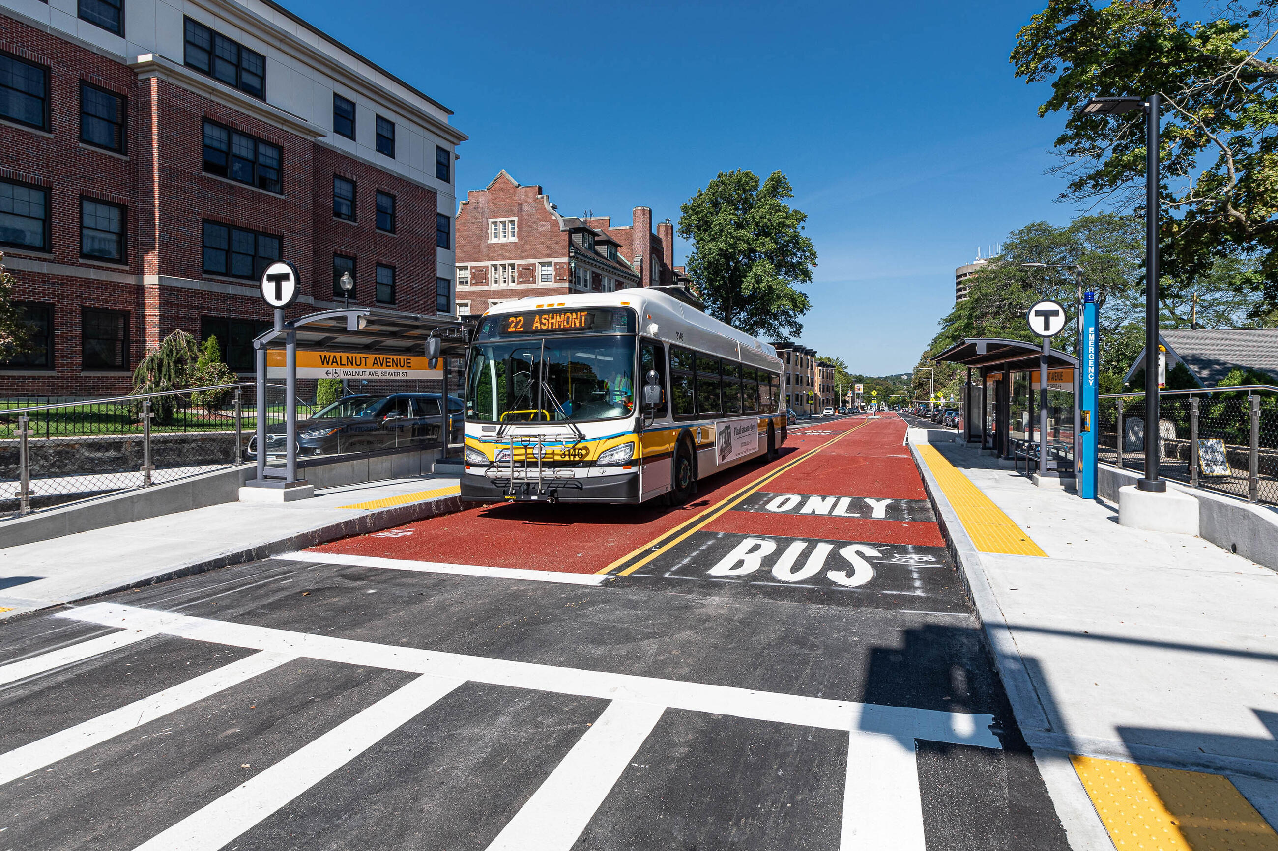 a route 22 bus uses the Columbus Avenue bus lane