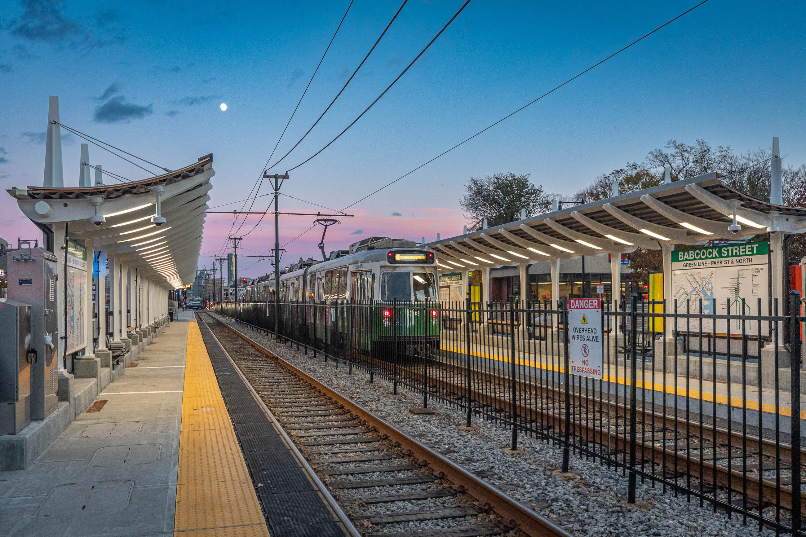 The new stations include longer, low-level platforms that can accommodate a two-car train of the newly designed Type 10 “supercars” currently in procurement.