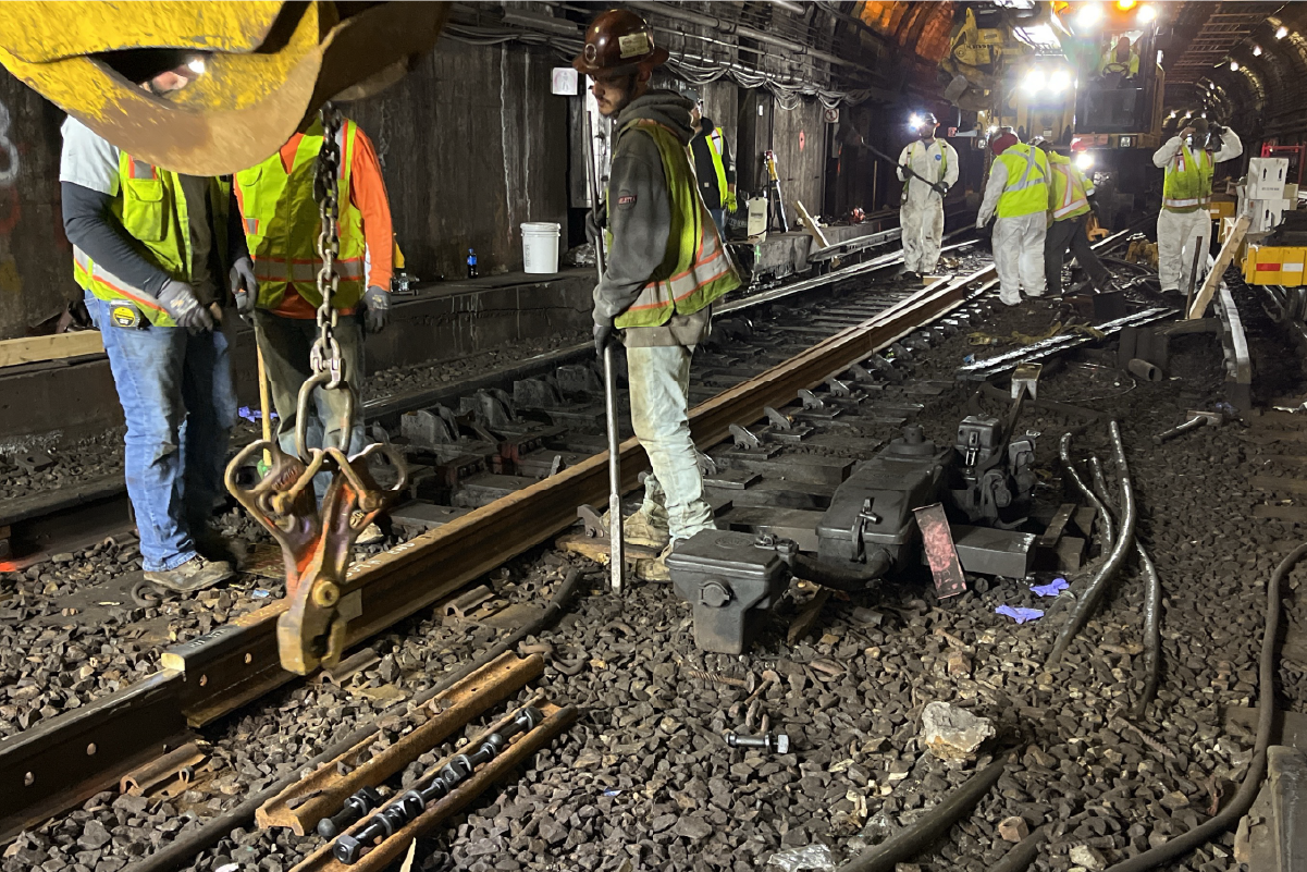 New rail installation on the Red Line (May 2023)