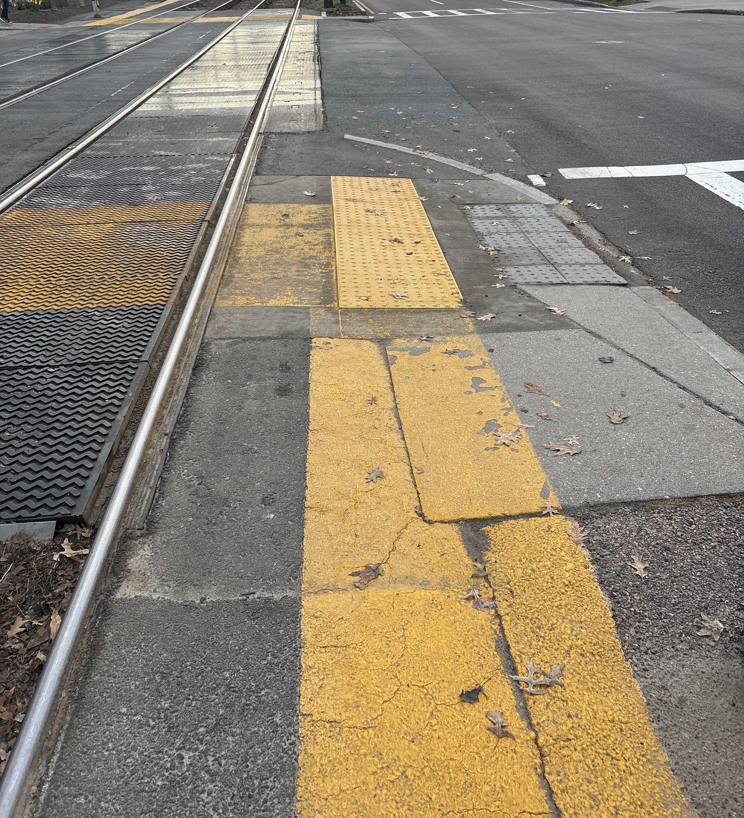 Previous platform conditions at Dean Road