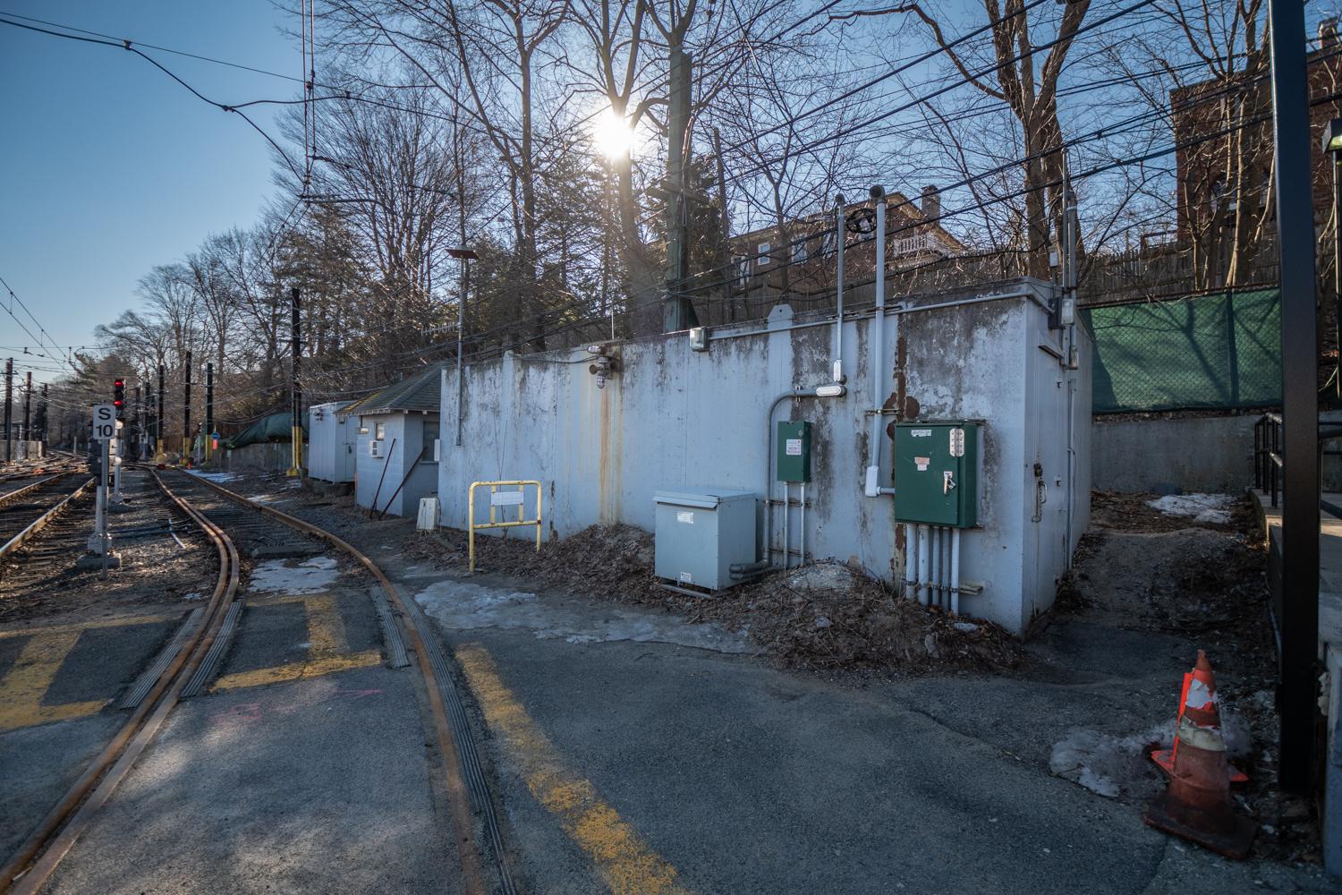 Reservoir signal bungalow, a small white building next to the tracks, which houses signal equipment