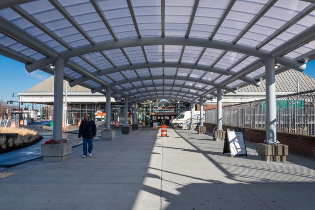 Covered walkway to the Forest Hills entrance (January 4, 2019)